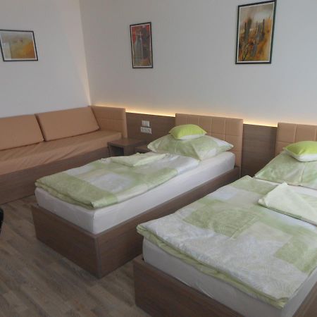 Hotel Garni Neudorfl Exterior photo